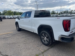 Used 2020 GMC Sierra 1500 4WD Crew Cab SLE at Suburban Ford of Sterling Heights near Sterling Heights, MI