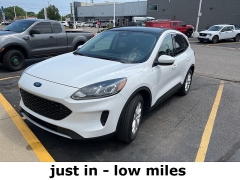 Used 2020 Ford Escape 4d SUV FWD SE at Suburban Ford of Sterling Heights near Sterling Heights, MI