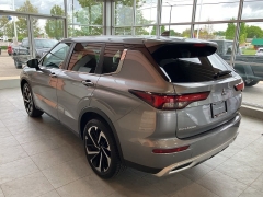 Used 2023 Mitsubishi Outlander SE FWD at Suburban Ford of Sterling Heights near Sterling Heights, MI