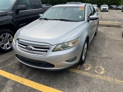 Used 2011  Ford Taurus 4d Sedan SEL at Maxx Loans near St&period; Adrian&comma; MI