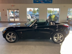 Used 2007  Pontiac Solstice 2dr Convertible at Maxx Loans near St. Adrian, MI