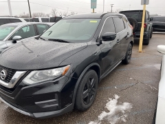 Used 2017  Nissan Rogue FWD at Maxx Loans near St&period; Adrian&comma; MI