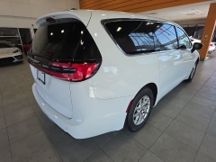 Used 2024  Chrysler Pacifica Touring L FWD at Maxx Loans near St&period; Adrian&comma; MI