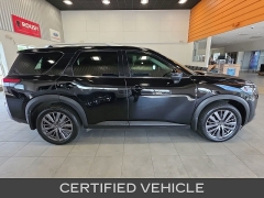 Used 2022  Nissan Pathfinder SL 4WD at Maxx Loans near St&period; Adrian&comma; MI