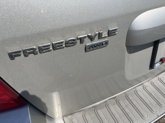 Used 2006 Ford Freestyle 4d SUV AWD SEL at Maxx Loans near St. Adrian, MI