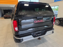 Used 2019  GMC Sierra 1500 4WD Crew Cab 147" SLE at Maxx Loans near St&period; Adrian&comma; MI