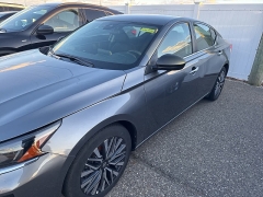 Used 2025  Nissan Altima SV FWD at Maxx Loans near St&period; Adrian&comma; MI