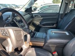 Used 2018 GMC Yukon XL 4d SUV 4WD Denali at Suburban Ford of Sterling Heights near Sterling Heights, MI