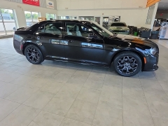Used 2019  Chrysler 300 4d Sedan AWD S at Maxx Loans near St&period; Adrian&comma; MI