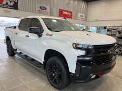 Used 2021  Chevrolet Silverado 1500 4WD Crew Cab 147" LT Trail Boss at Maxx Loans near St&period; Adrian&comma; MI