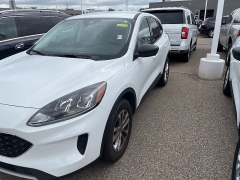 Used 2022 Ford Escape SE AWD at Suburban Ford of Sterling Heights near Sterling Heights, MI