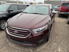 Used 2019  Ford Taurus 4d Sedan AWD Limited at Maxx Loans near St&period; Adrian&comma; MI