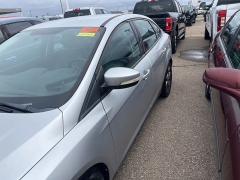 Used 2013  Ford Focus 4d Sedan SE at Maxx Loans near St. Adrian, MI