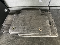 Used 2023  Jeep Grand Cherokee Laredo 4x4 at Maxx Loans near St&period; Adrian&comma; MI