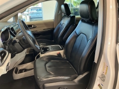 Used 2022  Chrysler Pacifica Hybrid Touring L FWD at Maxx Loans near St. Adrian, MI