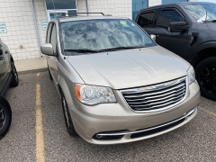 Used 2013 Chrysler Town & Country 4d Wagon Touring at Maxx Loans near St. Adrian, MI