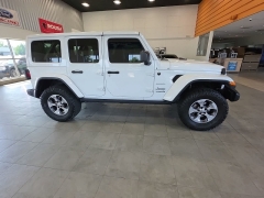 Used 2019  Jeep Wrangler Unlimited Sahara 4x4 at Maxx Loans near St&period; Adrian&comma; MI