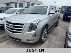 Used 2020 Cadillac Escalade ESV 4d SUV 4WD Luxury at Maxx Loans near St. Adrian, MI