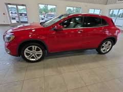 Used 2019  Mercedes-Benz GLA-Class 4d SUV GLA250 4Matic at Maxx Loans near St&period; Adrian&comma; MI