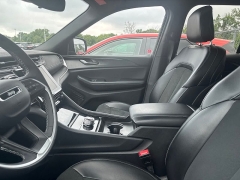 Used 2024  Jeep Grand Cherokee Altitude 4x4 at Maxx Loans near St&period; Adrian&comma; MI