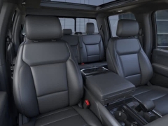 New 2025 Ford F-150 XLT 4WD SuperCrew Box at Suburban Ford of Sterling Heights near Sterling Heights, MI