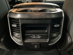 Used 2022  Ram 1500 Big Horn 4x4 Crew Cab 6'4" Box at Maxx Loans near St&period; Adrian&comma; MI