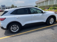 Used 2020 Ford Escape 4d SUV FWD SE at Suburban Ford of Sterling Heights near Sterling Heights, MI