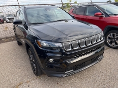 Used 2022 Jeep Compass Limited 4x4 at Suburban Ford of Sterling Heights near Sterling Heights, MI