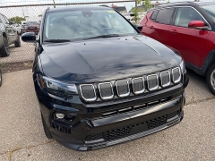 Used 2022 Jeep Compass Limited 4x4 at Suburban Ford of Sterling Heights near Sterling Heights, MI