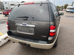 Used 2007 Ford Explorer 4d SUV 4WD Eddie Bauer V8 at Suburban Ford of Sterling Heights near Sterling Heights, MI