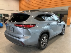 Used 2021 Toyota Highlander Hybrid XLE AWD at Maxx Loans near St. Adrian, MI