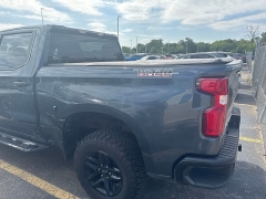 Used 2020  Chevrolet Silverado 1500 4WD Crew Cab 147" Custom Trail Boss at Maxx Loans near St&period; Adrian&comma; MI