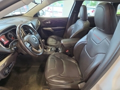 Used 2018  Jeep Cherokee Trailhawk Leather Plus 4x4 at Maxx Loans near St&period; Adrian&comma; MI