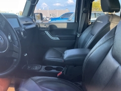 Used 2017 Jeep Wrangler Unlimited 4WD 4dr Rubicon at Suburban Ford of Sterling Heights near Sterling Heights, MI