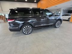 Used 2022  Lincoln Navigator Reserve 4x4 at Maxx Loans near St&period; Adrian&comma; MI