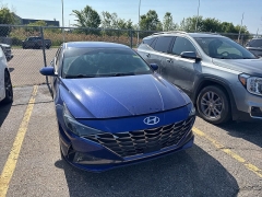 Used 2023  Hyundai Elantra Limited IVT at Maxx Loans near St&period; Adrian&comma; MI