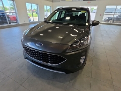 Used 2020  Ford Escape 4d SUV AWD Titanium at Maxx Loans near St&period; Adrian&comma; MI