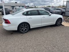 Used 2017 Volvo S90 4d Sedan AWD T6 Momentum at Maxx Loans near St. Adrian, MI