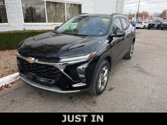 Used 2025  Chevrolet Trax FWD 4dr LT at Maxx Loans near St. Adrian, MI