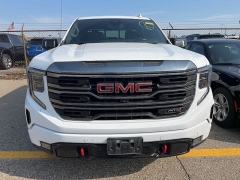 Used 2022 GMC Sierra 1500 4WD Crew Cab AT4 at Suburban Ford of Sterling Heights near Sterling Heights, MI