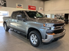 Used 2021  Chevrolet Silverado 1500 4WD Crew Cab LT at Maxx Loans near St. Adrian, MI