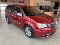 Used 2015 Chrysler Town & Country 4d Wagon Touring L at Suburban Ford of Sterling Heights near Sterling Heights, MI