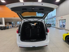Used 2026  Chrysler Pacifica Select FWD at Maxx Loans near St&period; Adrian&comma; MI