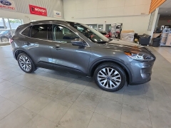 Used 2020  Ford Escape 4d SUV AWD Titanium at Maxx Loans near St&period; Adrian&comma; MI