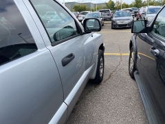 Used 2007 Dodge Dakota 4WD Club Cab SLT at Suburban Ford of Sterling Heights near Sterling Heights, MI