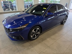 Used 2023  Hyundai Elantra Limited IVT at Maxx Loans near St&period; Adrian&comma; MI