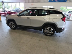 Used 2020  GMC Terrain 4d SUV AWD SLT 1&period;5L Turbo at Maxx Loans near St&period; Adrian&comma; MI