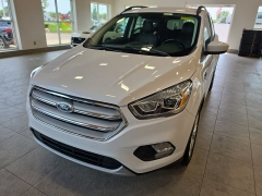 Used 2018  Ford Escape 4d SUV FWD SEL at Maxx Loans near St&period; Adrian&comma; MI
