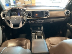Used 2017 Toyota Tacoma 4WD Double Cab V6 Auto Limited at Maxx Loans near St. Adrian, MI