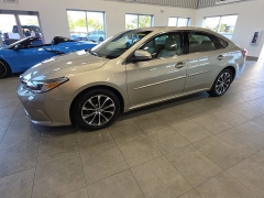 Used 2016  Toyota Avalon 4dr Sdn &lpar;Natl&rpar; at Maxx Loans near St&period; Adrian&comma; MI